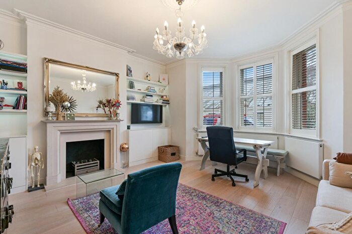 2 Bedroom Flat To Rent In Delaware Mansions, Delaware Road, London, W9