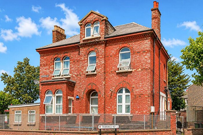 1 Bedroom Flat To Rent In Stopford Road, Plaistow, London, E13