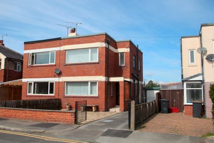 3 Bedroom Property To Rent In Roseville Drive, Harrogate, North Yorkshire, HG1