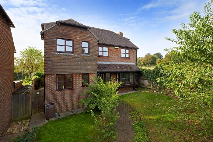 4 Bedroom Detached House For Sale In Ospringe Street, Faversham, ME13