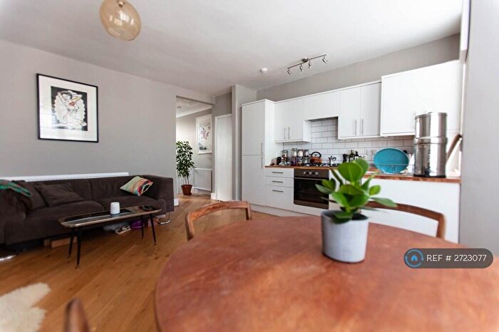 2 Bedroom Flat To Rent In Atlingworth Street, Brighton And Hove, BN2