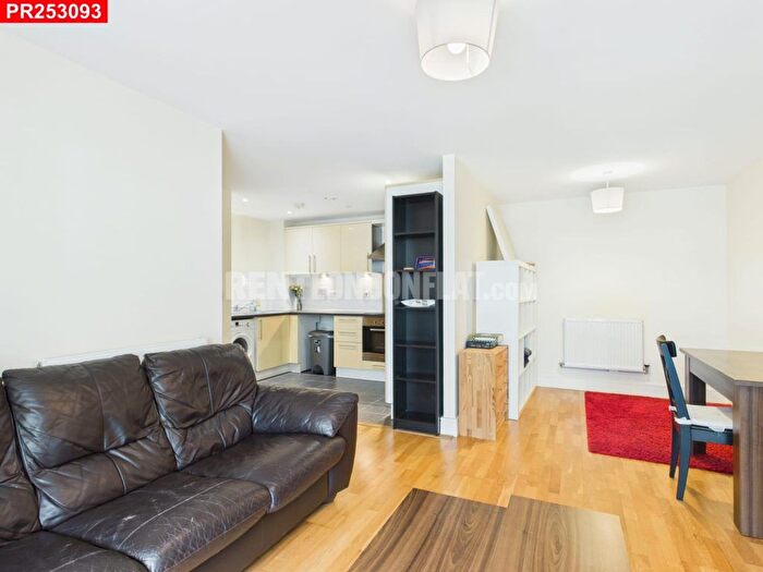 1 Bedroom Flat For Sale In Cassilis Road, London, E14