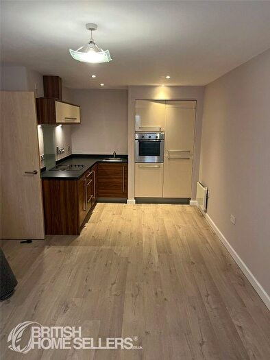 2 Bedroom Flat For Sale In Sherborne Street, Birmingham, West Midlands, B16