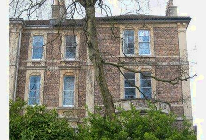 4 Bedroom Flat To Rent In Beaufort Road -, BS8