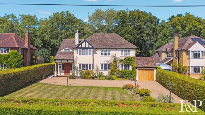 4 Bedroom Detached House For Sale In Seer Mead, Seer Green, HP9