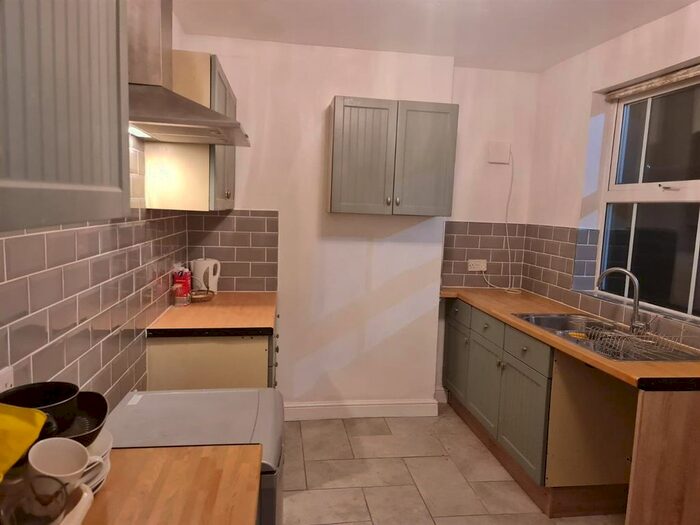 2 Bedroom Property To Rent In Ivanhoe Street, Dudley, DY2