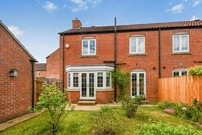 3 Bedroom Semi-Detached House For Sale In George Long Mews, Easingwold, York, YO61