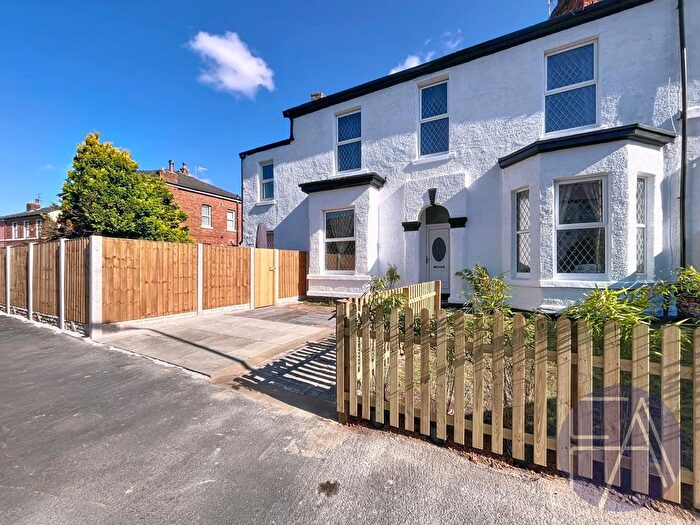 3 Bedroom Semi-detached House For Sale In Claremont Road, Southport, Merseyside, PR8