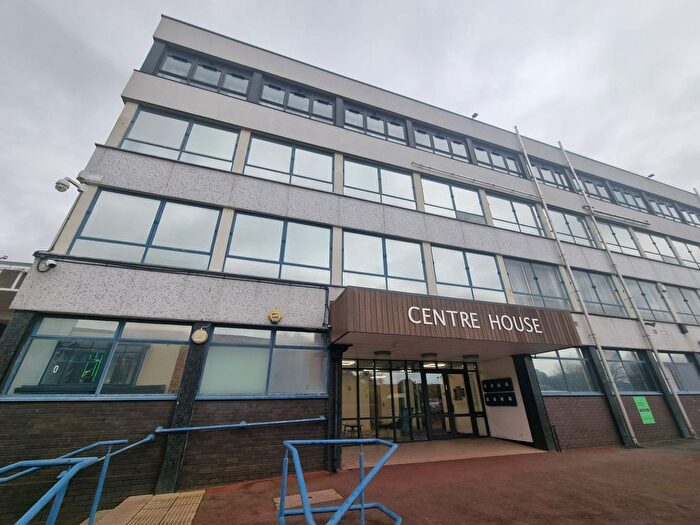 1 Bedroom Flat To Rent In Court Parade, Aldridge, Walsall, WS9