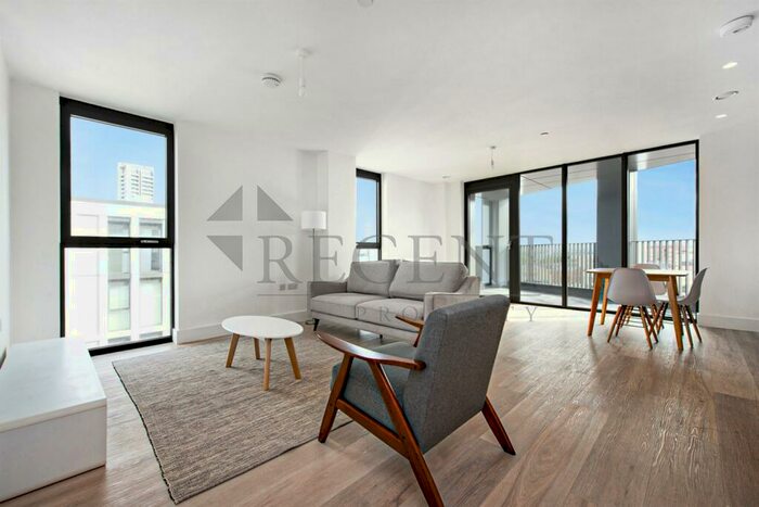 2 Bedroom Apartment To Rent In Corn House, Stratford Mill, E15