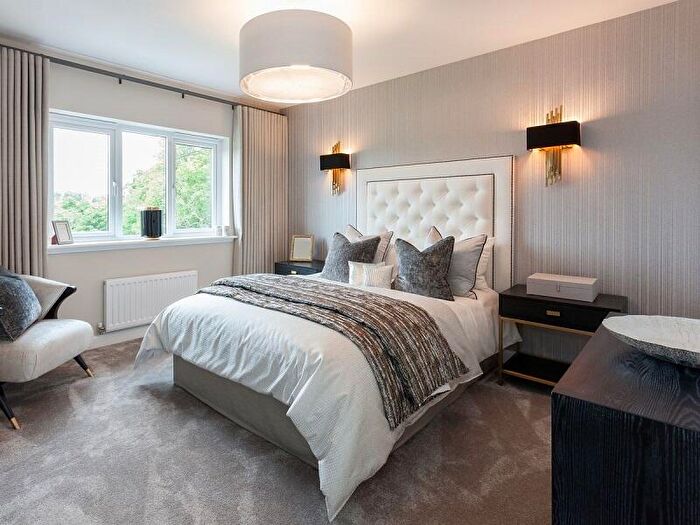2 Bedroom Flat For Sale In Goodchild Road, N4