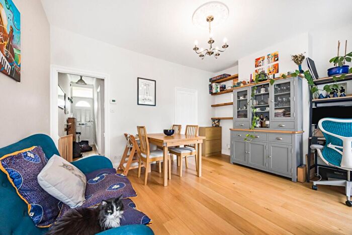 2 Bedroom Terraced House For Sale In Albany Road, Walthamstow, E17
