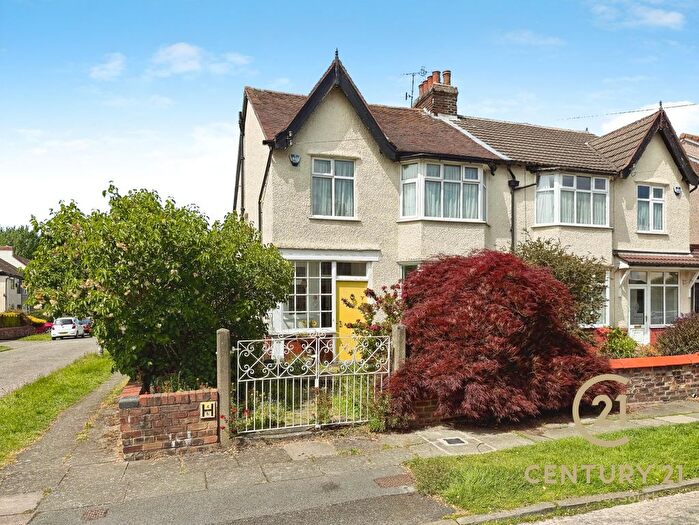3 Bedroom Detached House For Sale In Silverton Road, Liverpool, L17