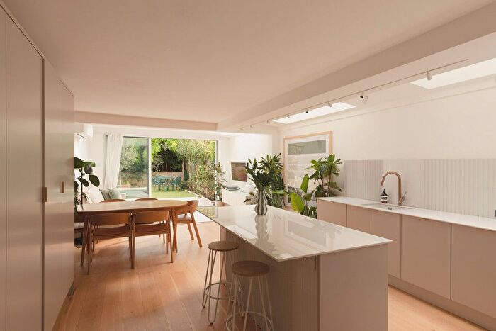 4 Bedroom Terraced House For Sale In Nutbrook Street, Peckham Rye, SE15