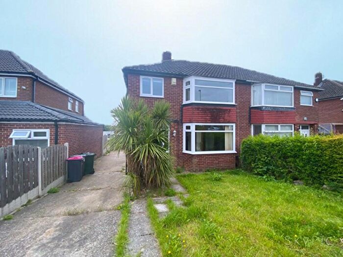 3 Bedroom Semi-Detached House To Rent In Weetwood Road, Rotherham, S60