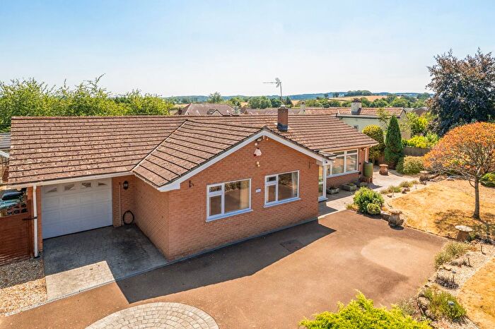 3 Bedroom Detached Bungalow For Sale In Highlands, Taunton, TA1