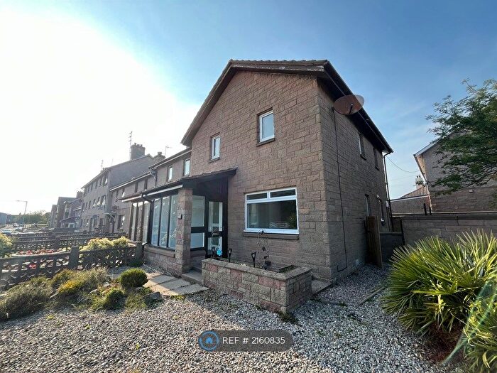 3 Bedroom End Of Terrace House To Rent In North Street, Montrose, DD10