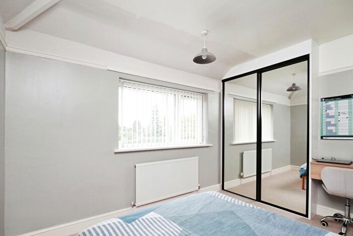 2 Bedroom Semi-Detached House For Sale In Nottingham Road, Hucknall, Nottingham, Nottinghamshire, NG15