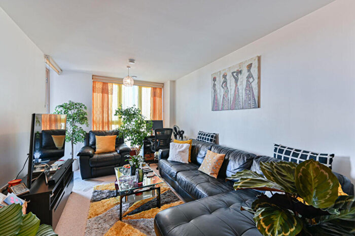 2 Bedroom Flat For Sale In Bensham Lane, Croydon, CR0