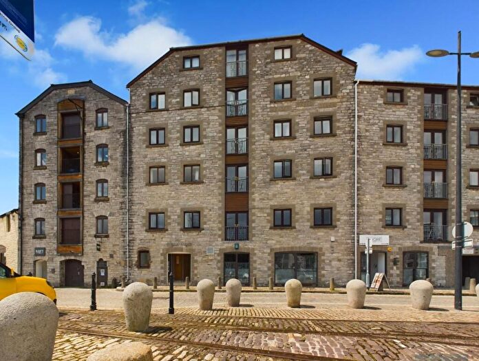 Apartment To Rent In Dolphin House, Sutton Wharf, Plymouth, PL4