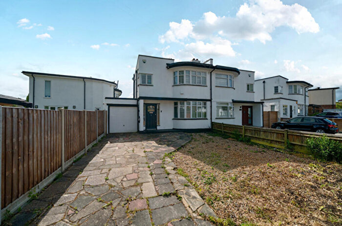 3 Bedroom Semi Detached House For Sale In Fairfield Road, Petts Wood, BR5