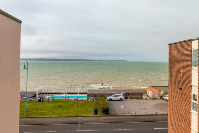 2 Bedroom Apartment To Rent In East Lodge, Marine Parade East, Lee-on-the-Solent, Hampshire, PO13