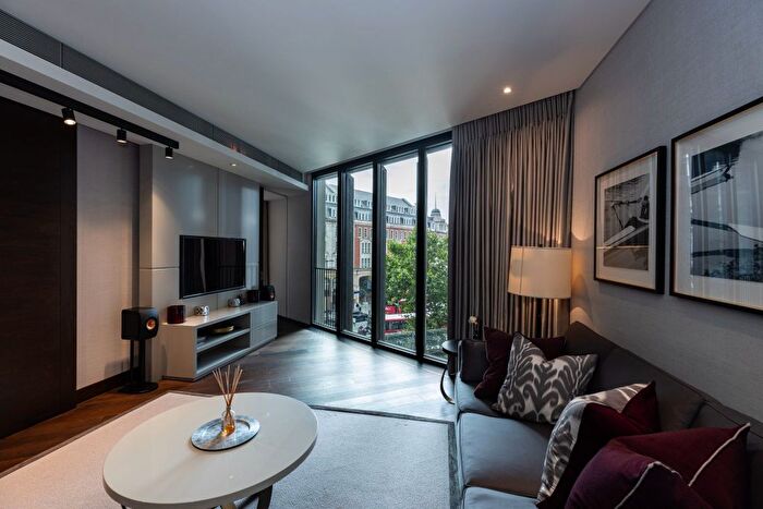 1 Bedroom Flat For Sale In Hyde Park, London, SW1X