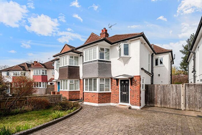 4 Bedroom Semi Detached House For Sale In Rectory Close, Long Ditton, KT6