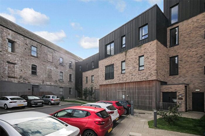 2 Bedroom Flat For Sale In Winterthur Lane, Dunfermline, Fife, KY12
