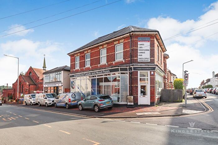 2 Bedroom Flat To Rent In High Brooms Road, Tunbridge Wells, TN4