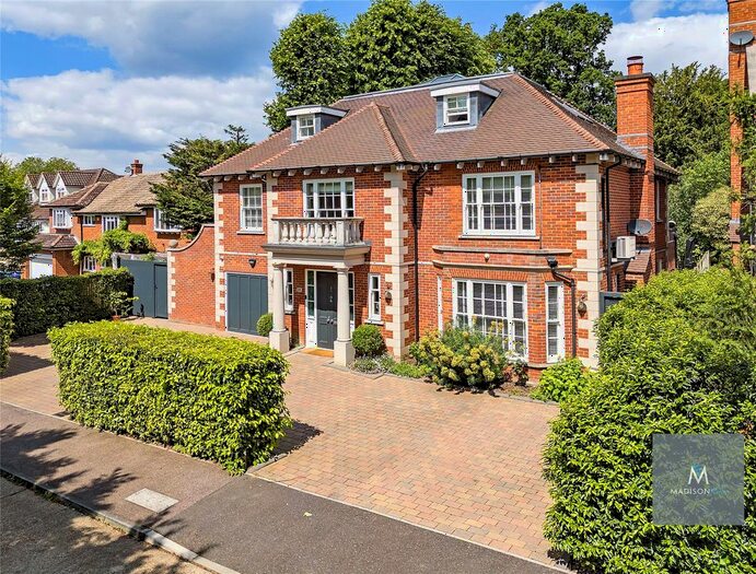 7 Bedroom Detached House To Rent In Lingmere Close, Chigwell, Essex, IG7