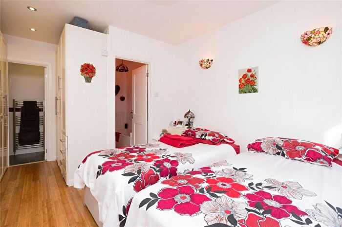 2 Bedroom Bungalow For Sale In Dunnings Road, East Grinstead, West Sussex, RH19