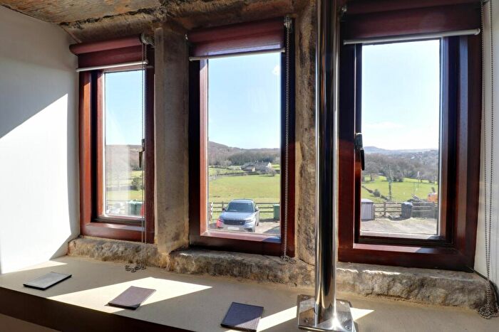 2 Bedroom Character Property For Sale In Upper Hagg, Thongsbridge, Holmfirth, West Yorkshire, HD9