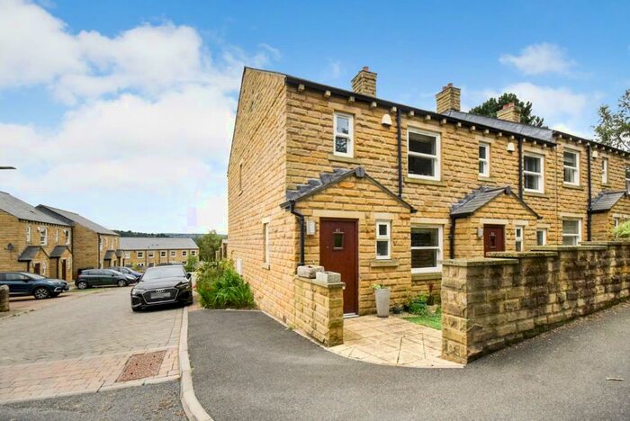 3 Bedroom House To Rent In Micklethwaite Lane, Bingley, BD16