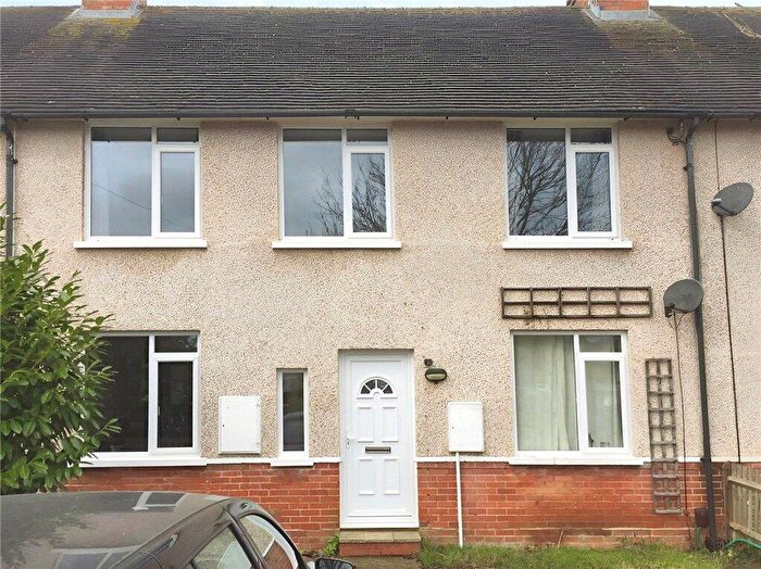 4 Bedroom Terraced House To Rent In Shepherds Hill, Guildford, GU2