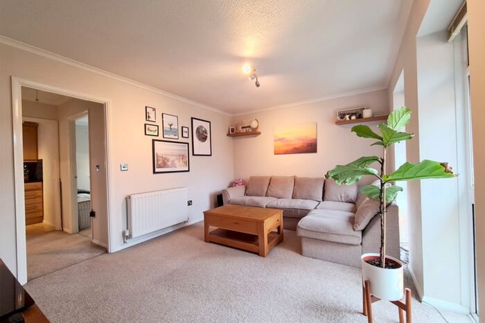 1 Bedroom Maisonette To Rent In Fleetham Gardens, Lower Earley, Reading, Berkshire, RG6