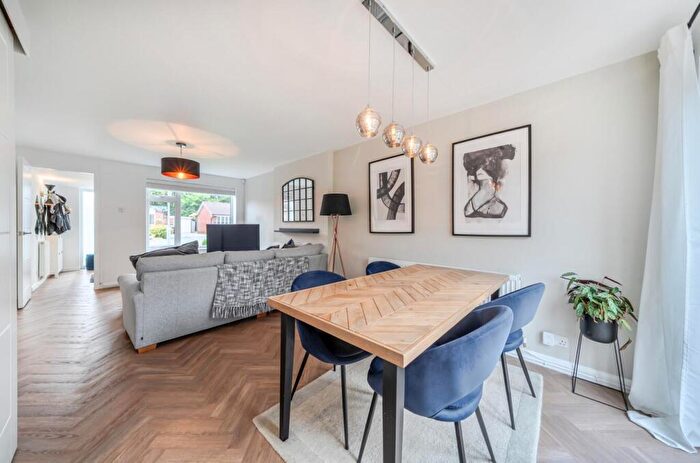 3 Bedroom Detached House For Sale In Bourton Court, Tyldesley, Manchester, M29