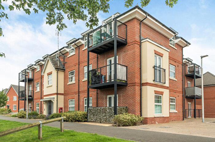 2 Bedroom Apartment For Sale In Coronation Drive, Three Mile Cross, Reading, Berkshire, RG7