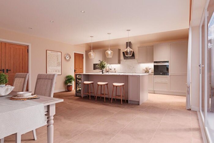 4 Bedroom Detached House For Sale In Nursery Mews, Epping Road, EN9