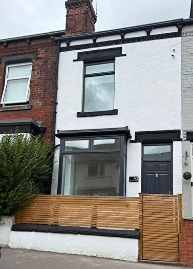 4 Bedroom Terraced House To Rent In Vermont Street, Leeds, LS13
