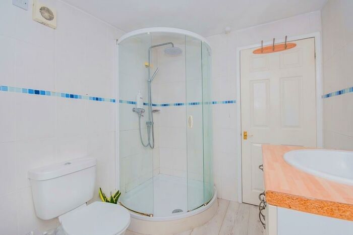 1 Bedroom Detached Bungalow For Sale In The Reservoir, Surfleet, Spalding, PE11