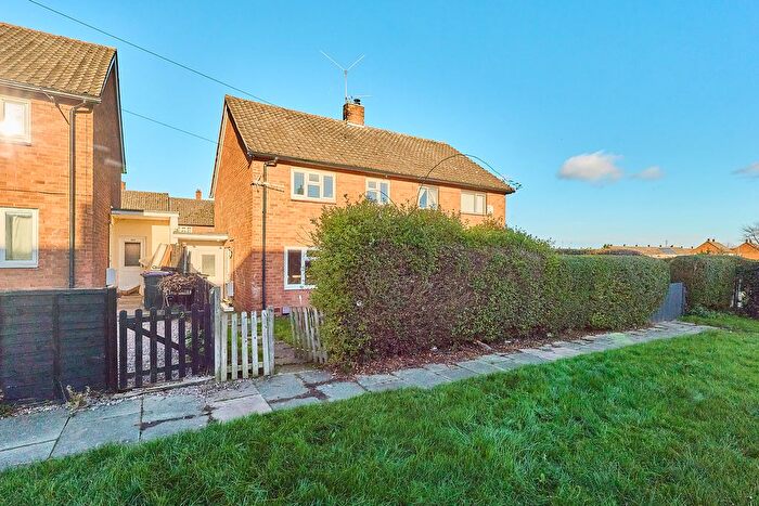 Town House For Sale In York Road, Harlescott, Shrewsbury, Shropshire, SY1