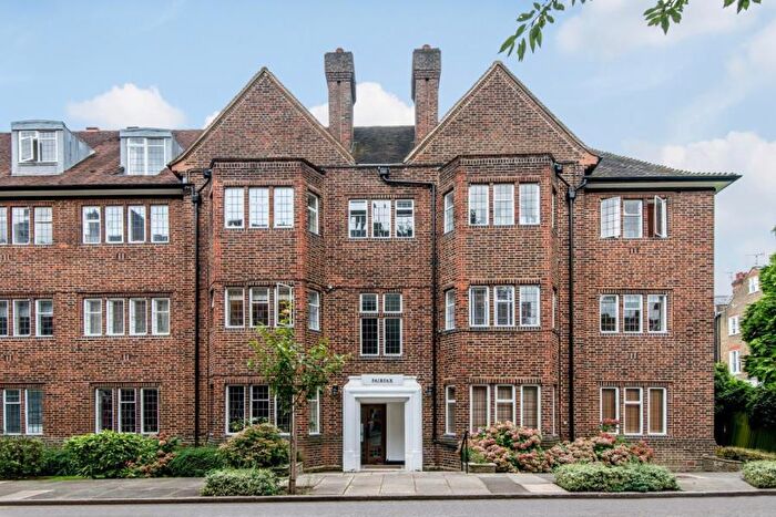 2 Bedroom Apartment To Rent In Tudor Close, Hampstead, NW3