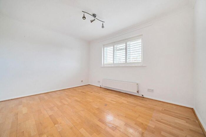 4 Bedroom House For Sale In Straight Road, Old Windsor, Windsor, SL4