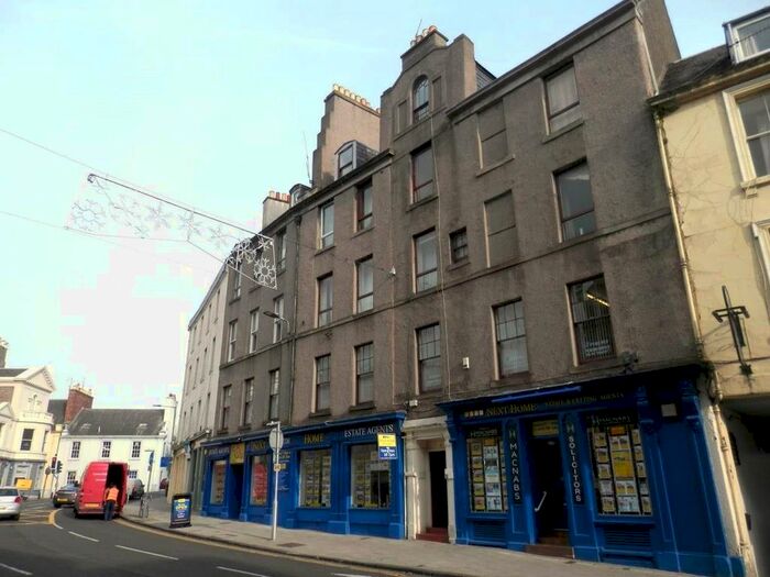 2 Bedroom Flat To Rent In George Street, Perth, PH1