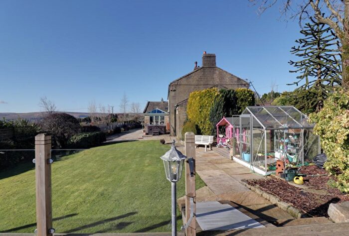 5 Bedroom Detached House For Sale In Broad Ing Top Farm Ashes Lane, Todmorden, OL14