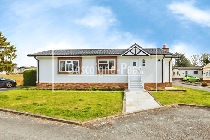 2 Bedroom Bungalow To Rent In Portsmouth Road, Thursley, GU8