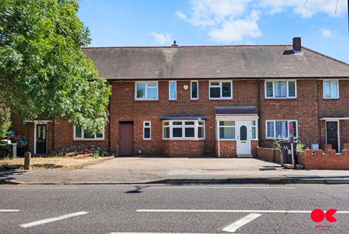 3 Bedroom Terraced House To Rent In Barley Lane, Ilford, IG3