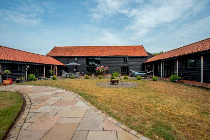 7 Bedroom Barn Conversion For Sale In Fressingfield Road, Stradbroke, Eye, Suffolk, IP21