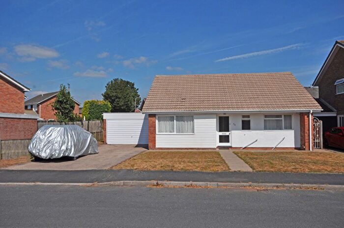3 Bedroom Detached Bungalow For Sale In Brunel Avenue, Rogerstone, NP10